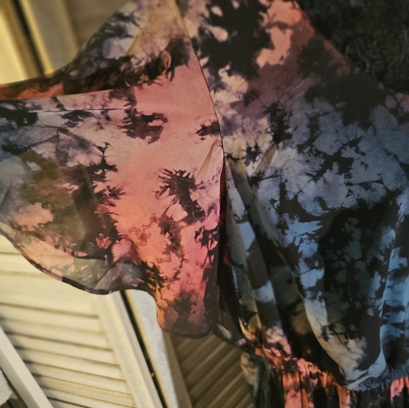 Gorgeous Torrid lined Dress with pockets. - Picture 2 of 9